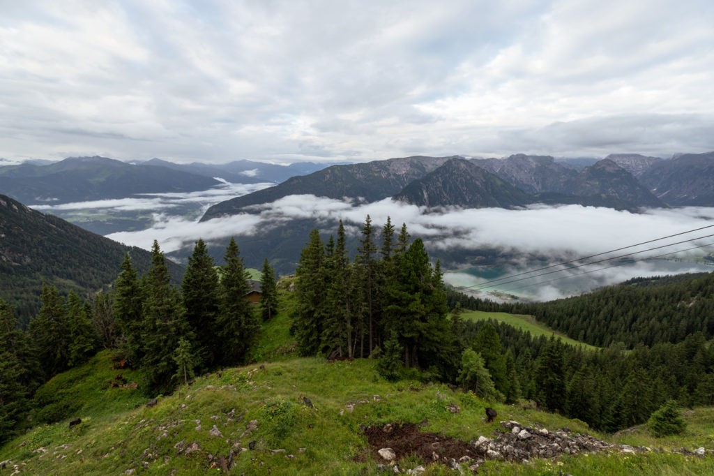 Wanderung Rofanspitze Ausblick Karwendelgebirge Zillertaler Alpen Achensee